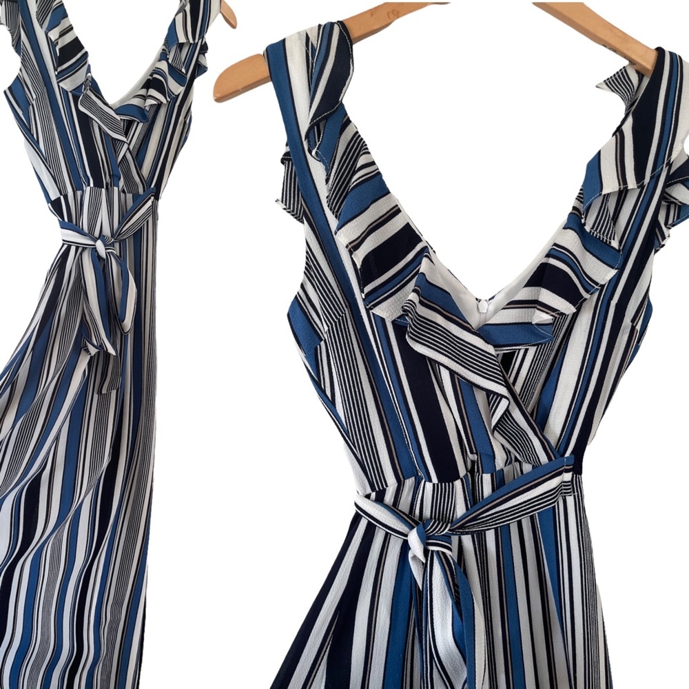 Slate & Willow blue & white striped ruffled maxi dress size small